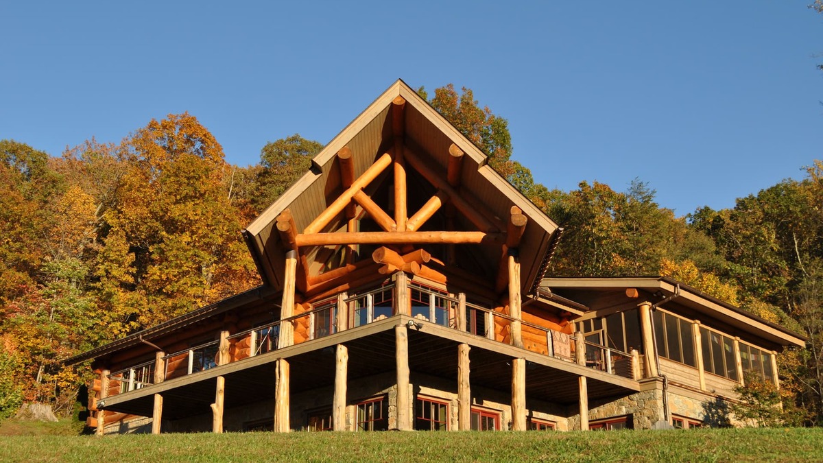 Haywood House | Old Rag View Horse Farm with Log Lodge and Treehouse