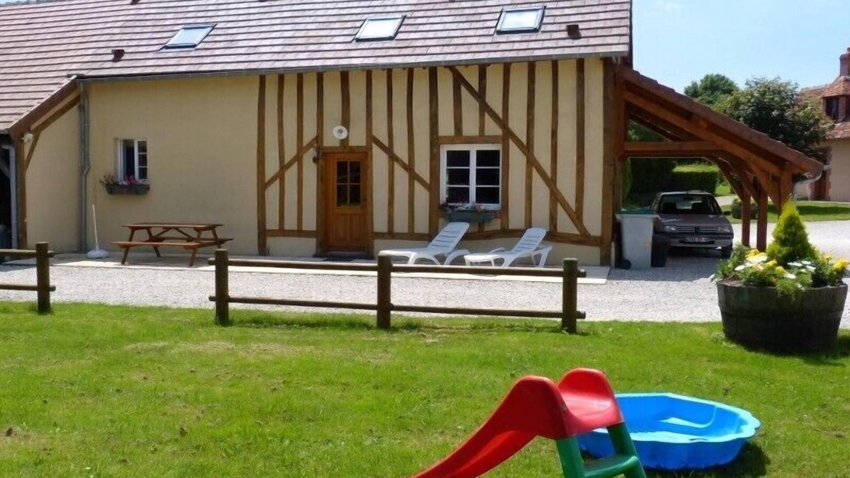 Villegenon House | Old small renovated farm, quiet, in a green setting