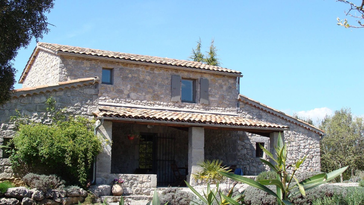 Labeaume House | Old stone house, comfortable, quiet, 1 km from the river, 3 stars