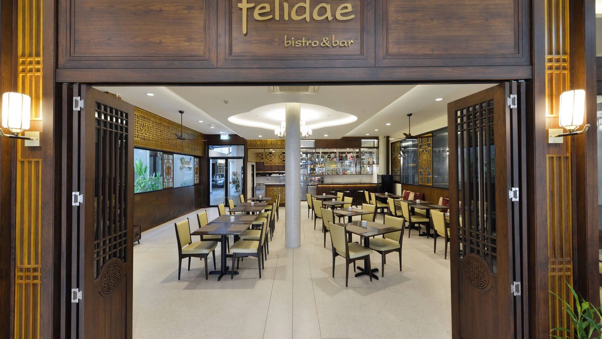 Pom Prap Hotel | Old Thai Heng Hotel