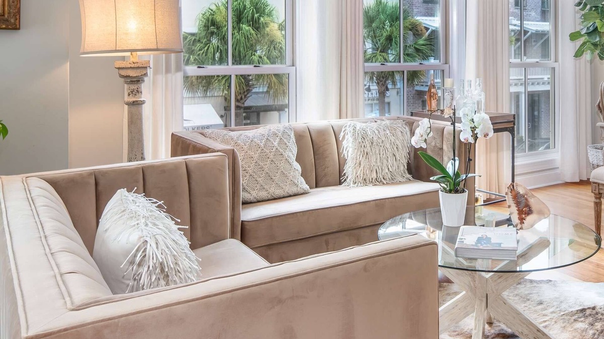 Old Town Bluffton House | Old Town Bluffton Charm-Beautiful Villa on Promenade, Walk to River, Restaurants, Shops & Galleries