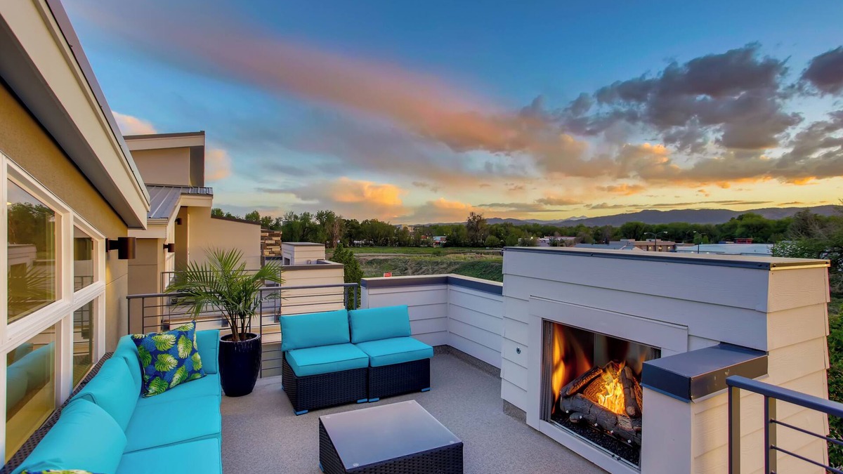 Fort Collins House | Old Town Group Retreat - New to Brewery District!