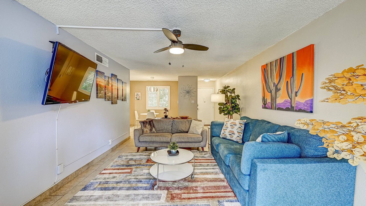 Entertainment District Condo | Old Town Retreat | Cozy Scottsdale Condo with an Unbeatable Location