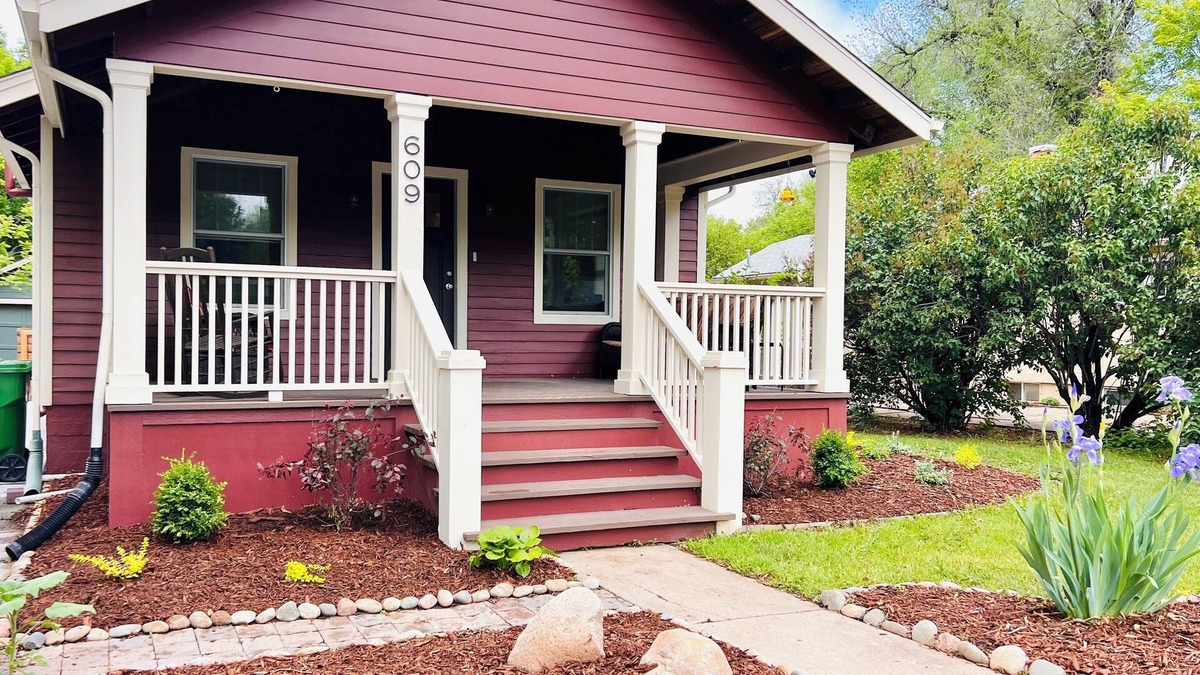 University Park House | Old Town, Safe, Walkable, Furnished, Updated, AC, workspace. This is Home!