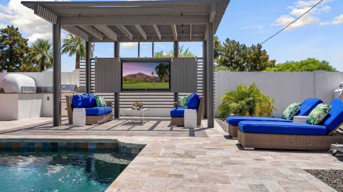 South Scottsdale House | Old Town Scottsdale w/Pool, Casita & 5 Bedrooms!
