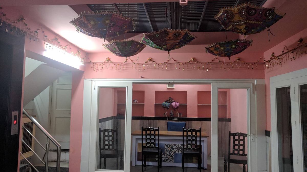 Pink City House | Old Traditional heritage house with Royal feel located in main pink city