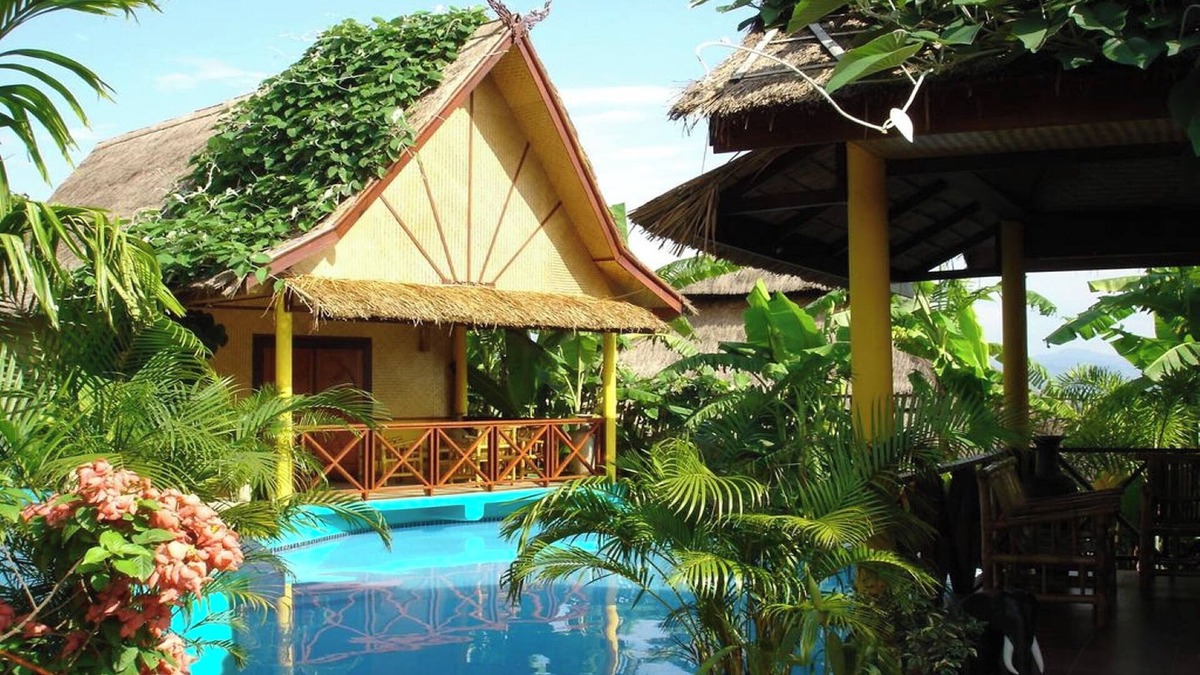 Mae Ai Hotel | Old Tree's House