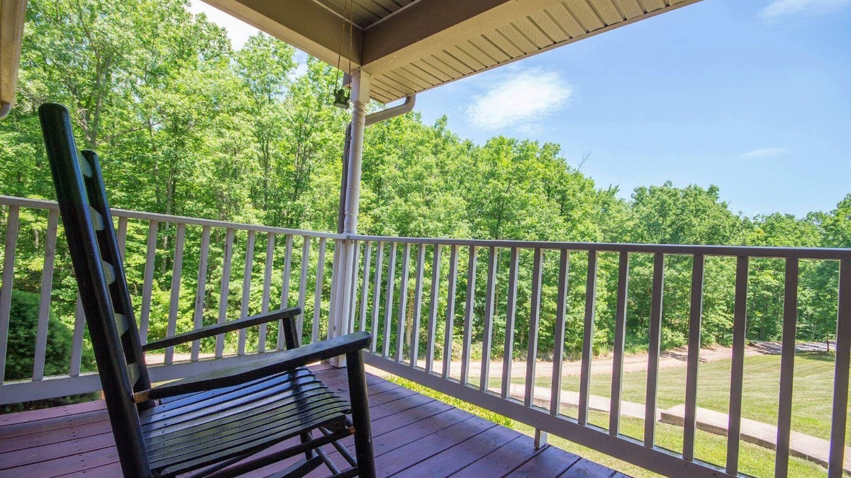 Luray House | Old Wagon Lodge In Shenandoah Woods - Starlink Satellite Wi-Fi
