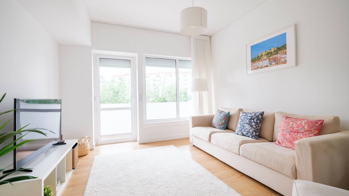 Olivais Apartment | Olivais - Large Apartment Near Airport