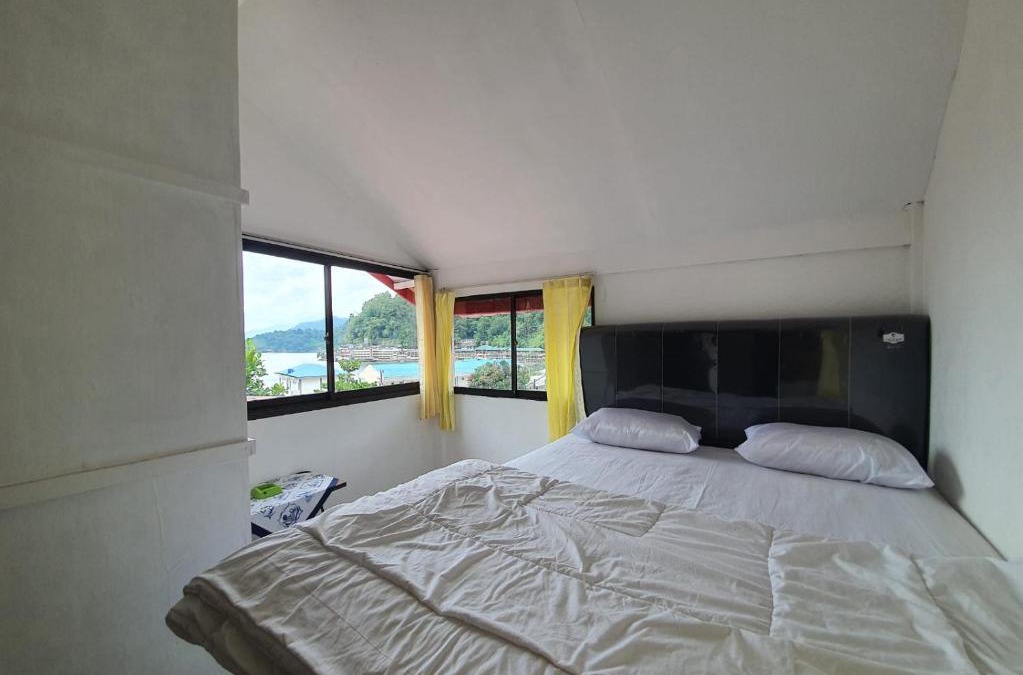 Parapat House | Olive Homestay