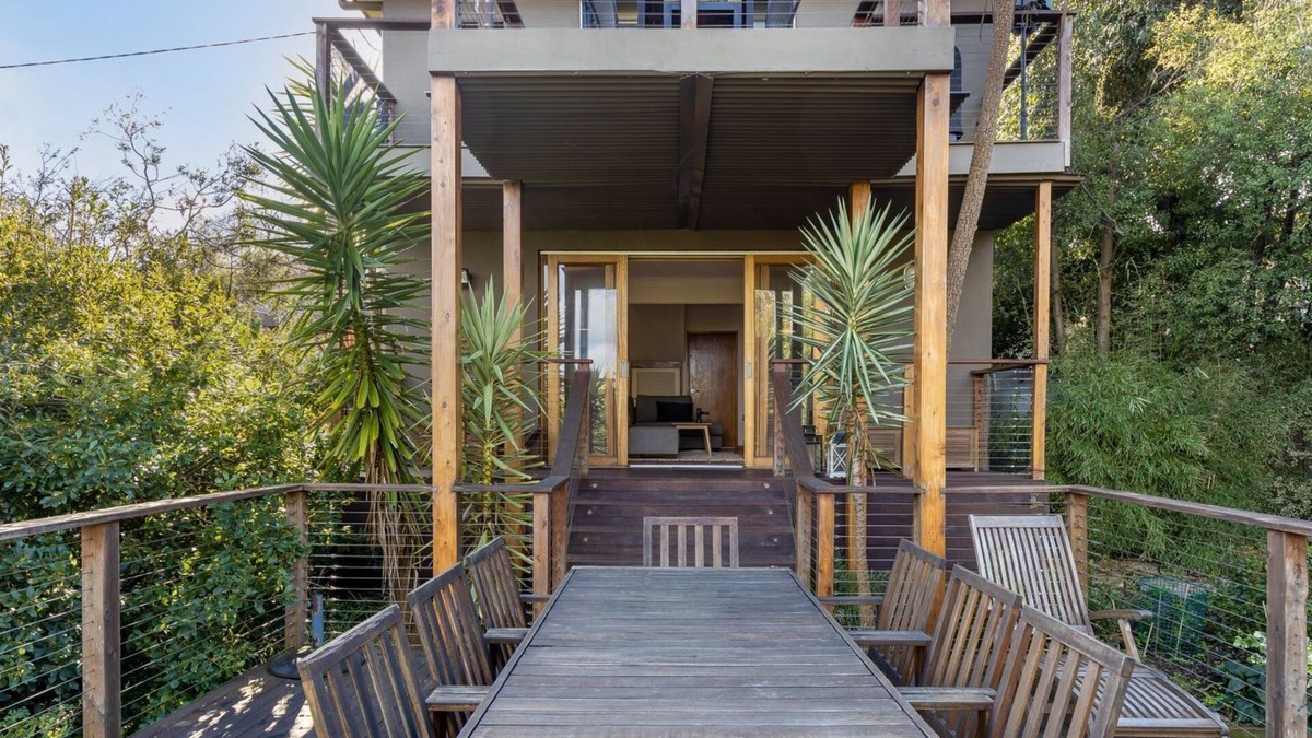 Shoreham House | Olney House - Private Getaway