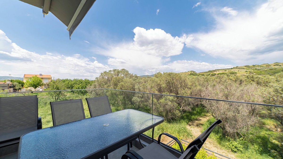 Paralia Ofryniou Villa | Olympiada-Two Bedroom Loft