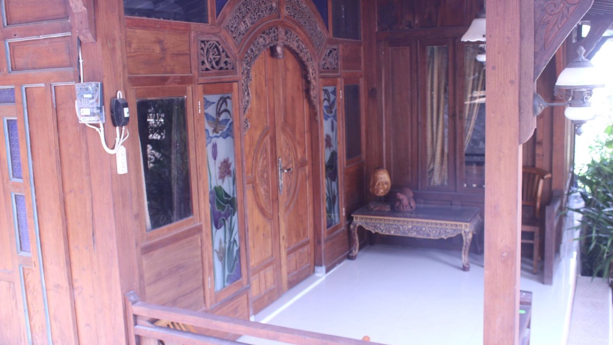 Catur Tunggal House | Omah Putih Limasan Javanese traditional house