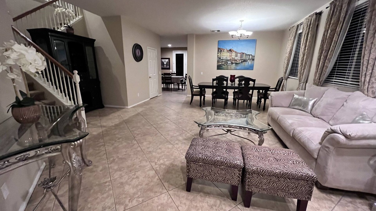 Temecula House | OMG WOW! LARGE 5BR/3BTH BBQ, POKER, TEMECULA WINERIES, CASINO, LAKE FUN & GAMES