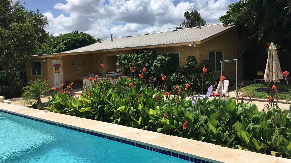 Schertz Other | Omi's Bed and Breakfast Farm, Vineyard and Pool, Winter Texans welcome always