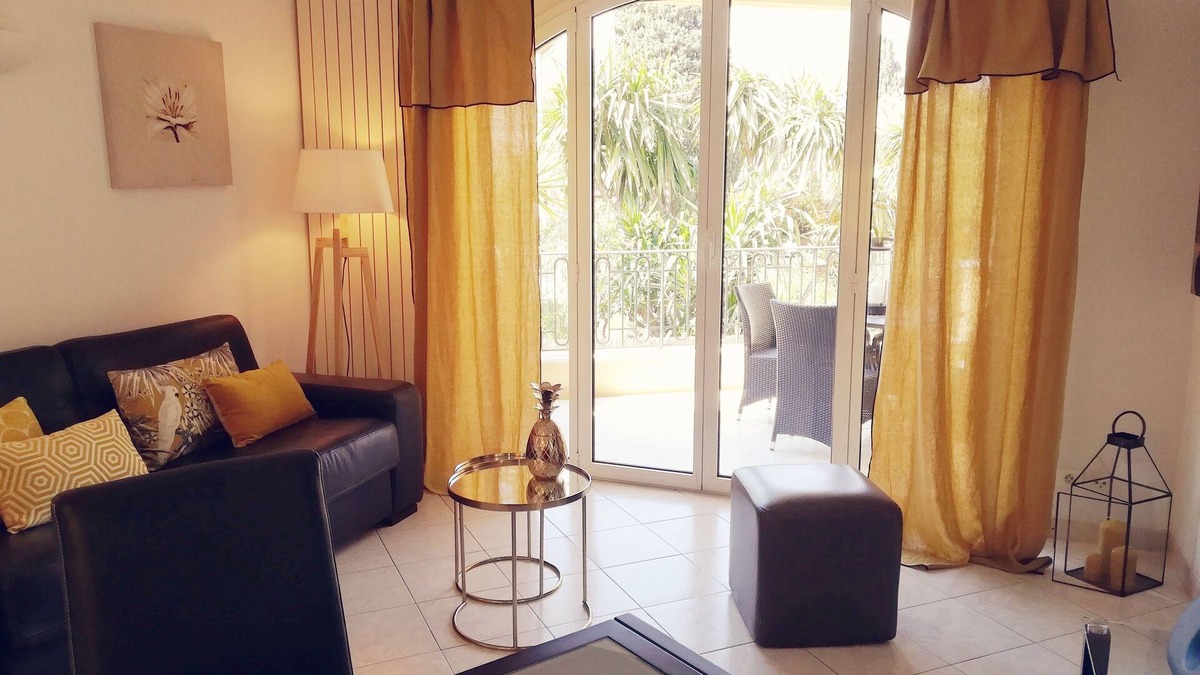 Cap-Ferrat Apartment | On a magical peninsula, luxurious romantic flat, St Jean Cap Ferrat