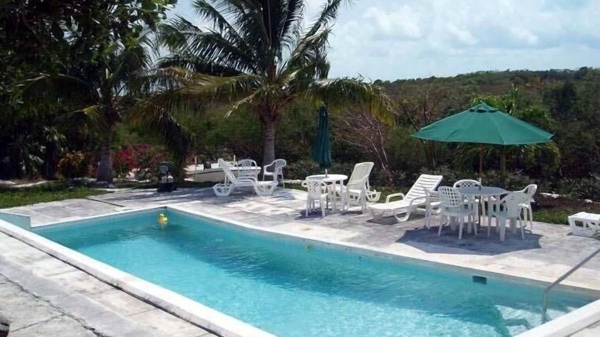 Hartswell Cottage | On hilltop with pool. Only 400 feet down to waterfront, dock & kayaks.