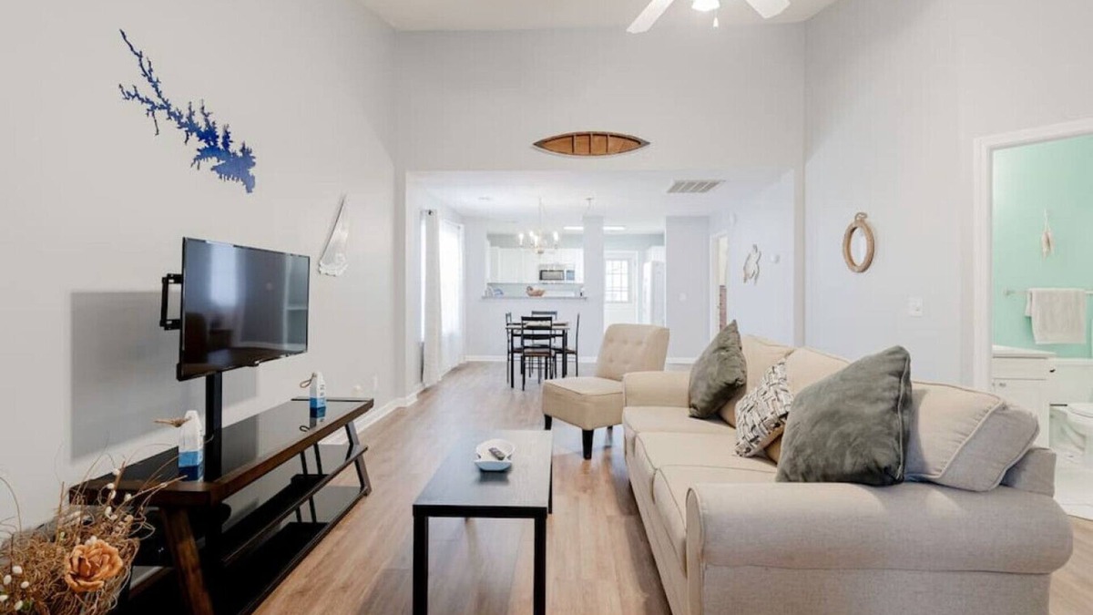 Chapin House | On Lake Time | 2BR | Minutes To Lake Murray