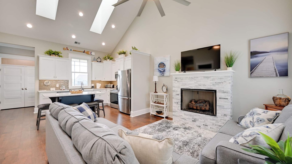 Greenwood Cottage | On-Site Lake w/Boat Ramp: Greenwood Retreat!