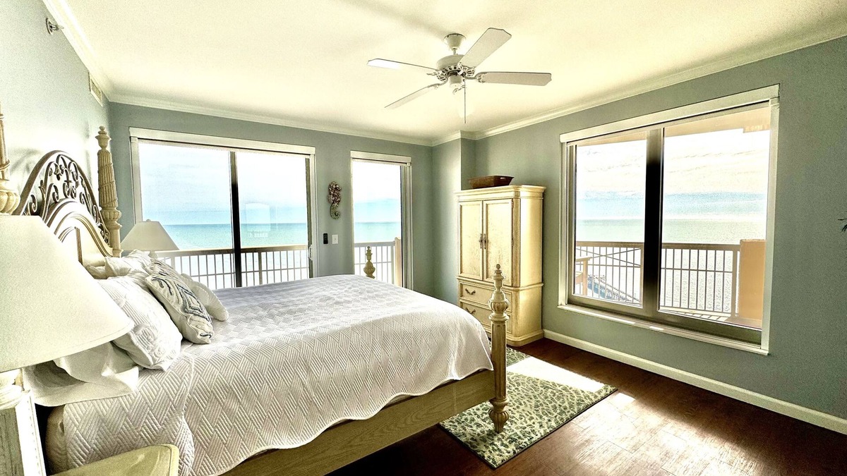 Myrtle Beach Condo | On the Beach! Oceanfront Luxury 4 Bedroom in Margate Tower Panoramic Views!