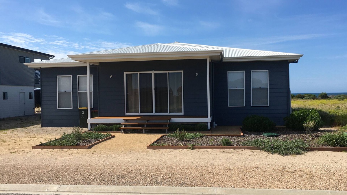 Warrenben House | On the doorstep of the scenic Innes National Park