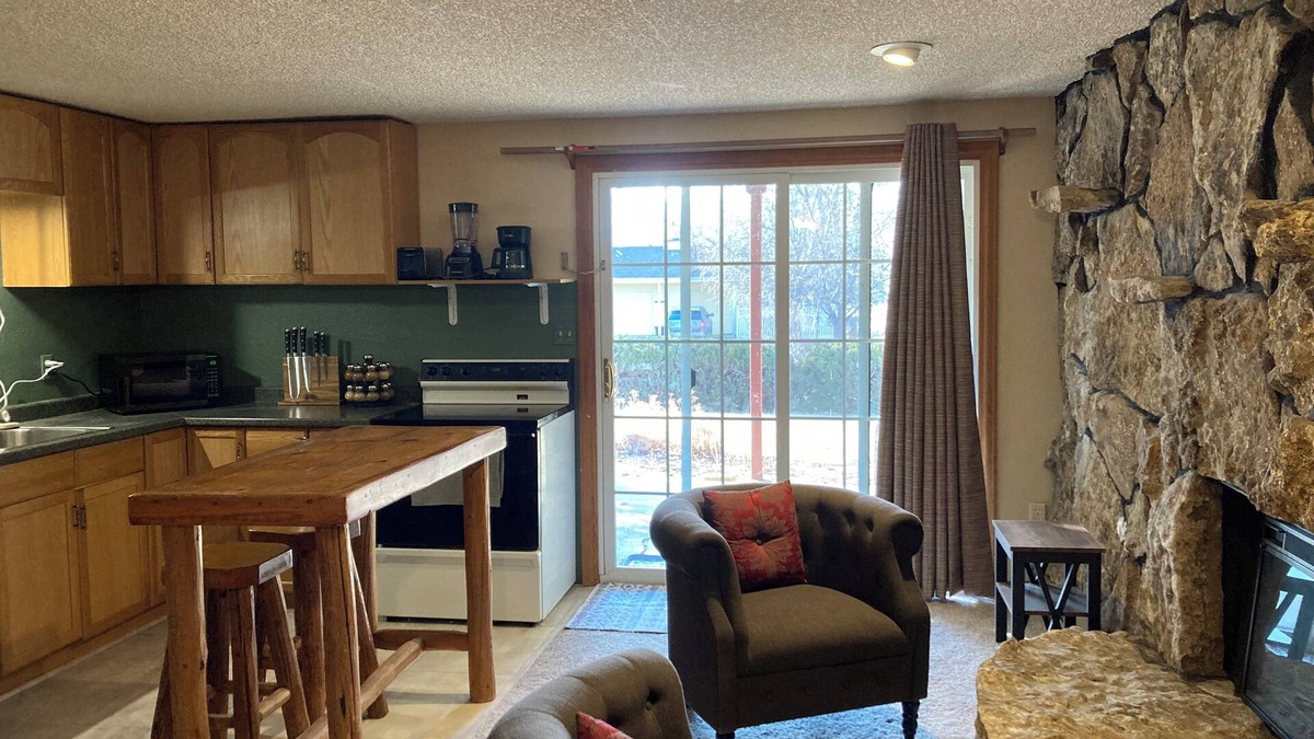 Fort Collins Apartment | On the edge of town and country, 1-bedroom apartment in Fort Collins