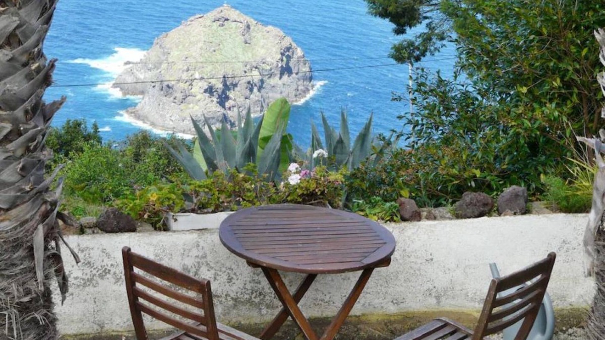 San Juan del Reparo House | On the Finca Seguro with a stunning sea view far from tourism