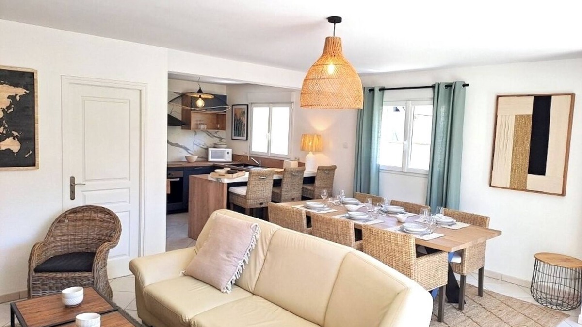 Saint-Jean-de-la-Riviere House | On the beaches of Barneville-Carteret ., 3* gîte