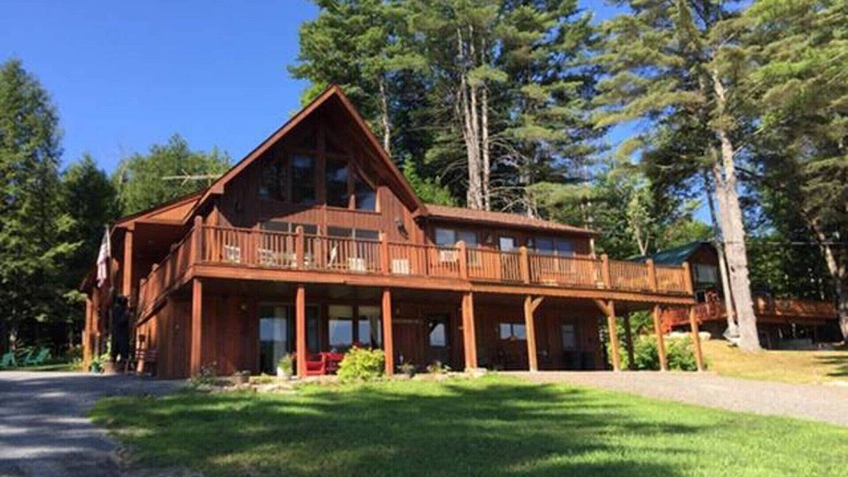Northville House | ON THE RIVER/ADK A Frame 2 Bedroom WITH full kitchen.