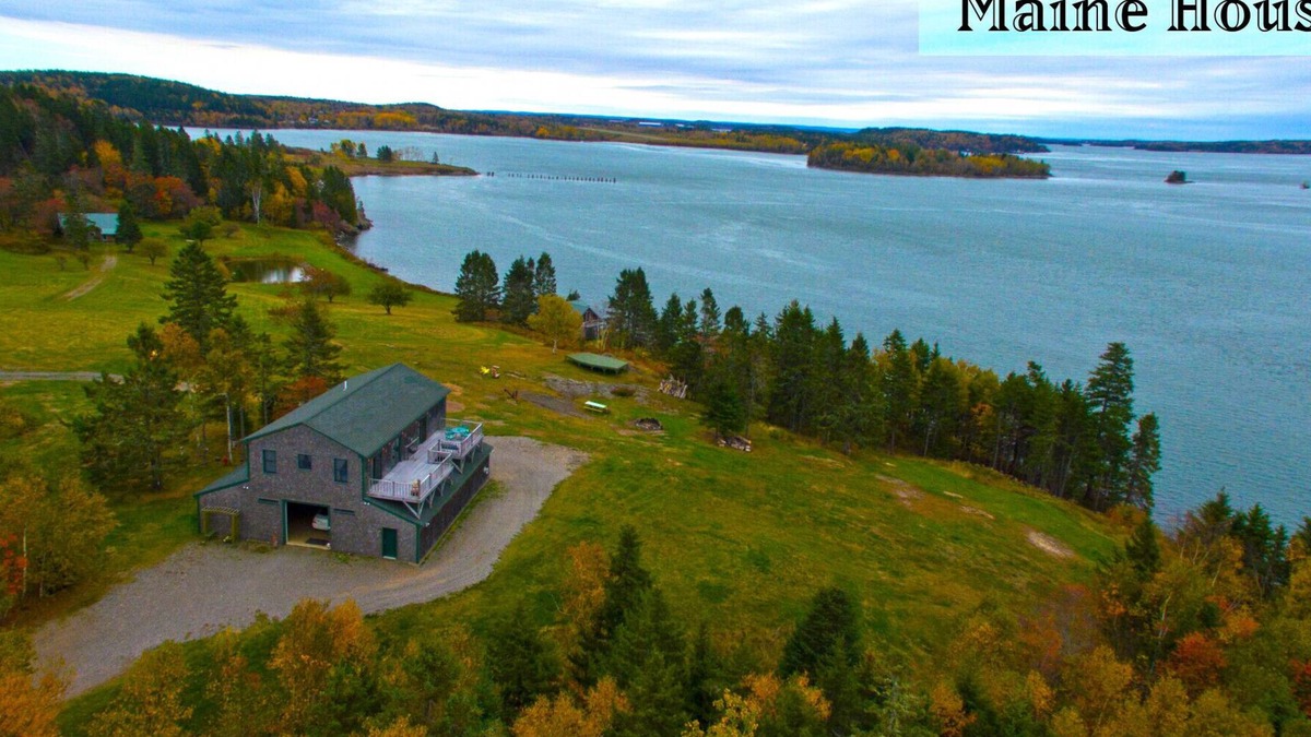 Eastport House | On the top of ledge overlooking Cobscook Bay