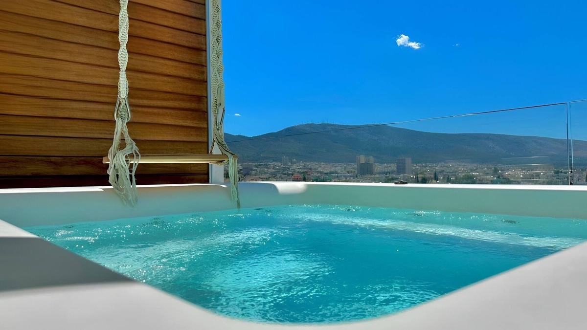 Chalandri Apartment | One 360 Skyline Athens - Penthouse Suite with private Infinity Jacuzzi