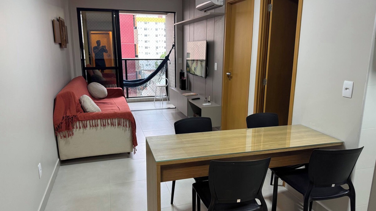 Ponta da Terra Apartment | One-bedroom apartment, opposite Lions Square, 200 m from Pajuçara Beach