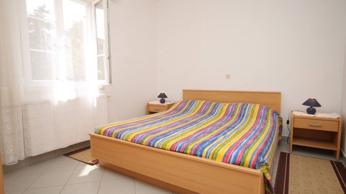 Nerezine Apartment | One bedroom apartment with terrace Nerezine, Lošinj (A-3451-d)