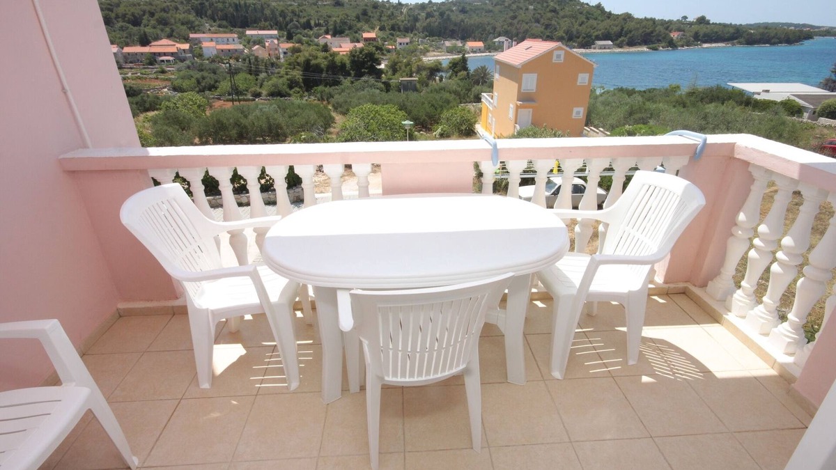 Soline Apartment | One bedroom apartment with terrace and sea view Cove Soline, Dugi otok (A-448-e)