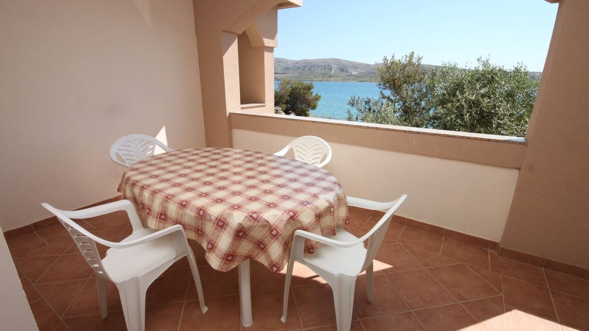Kustici Apartment | One bedroom apartment near beach Kustići, Pag (A-6376-a)