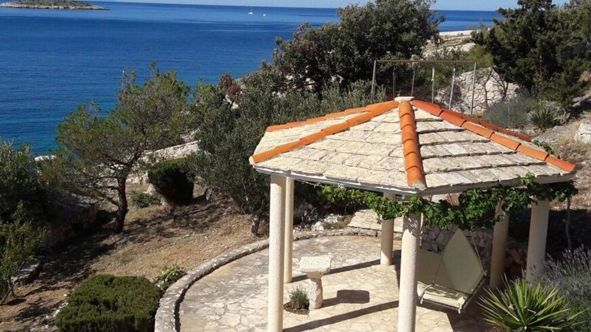 Sevid Apartment | One bedroom apartment near beach Sevid, Trogir (A-14790-c)