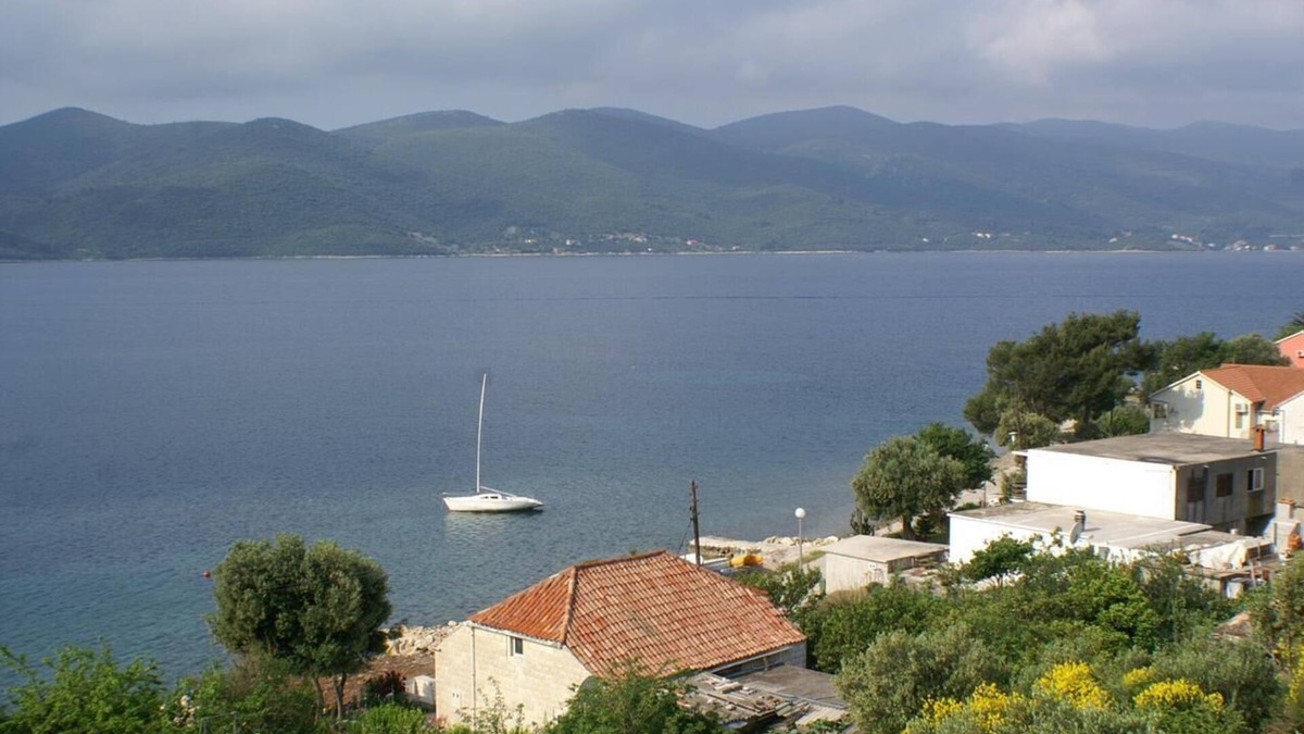 Viganj Apartment | One bedroom apartment with terrace and sea view Viganj, Pelješac (A-260-c)