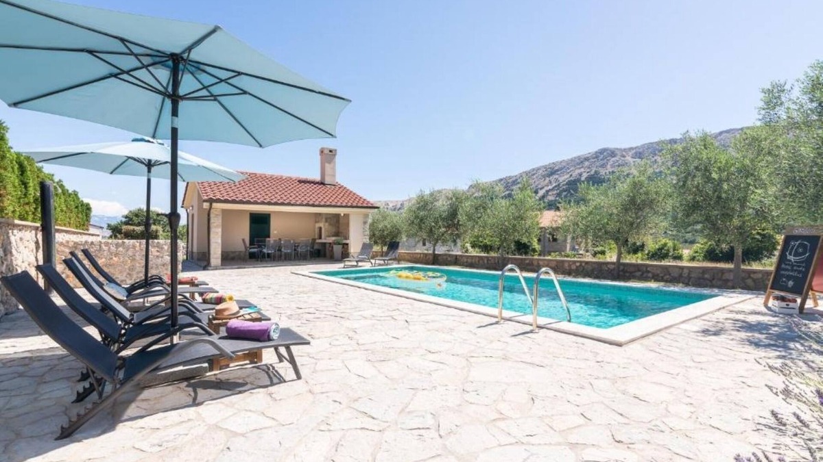 Jurandvor Apartment | One bedroom apartment with terrace Jurandvor, Krk (A-24113-a)