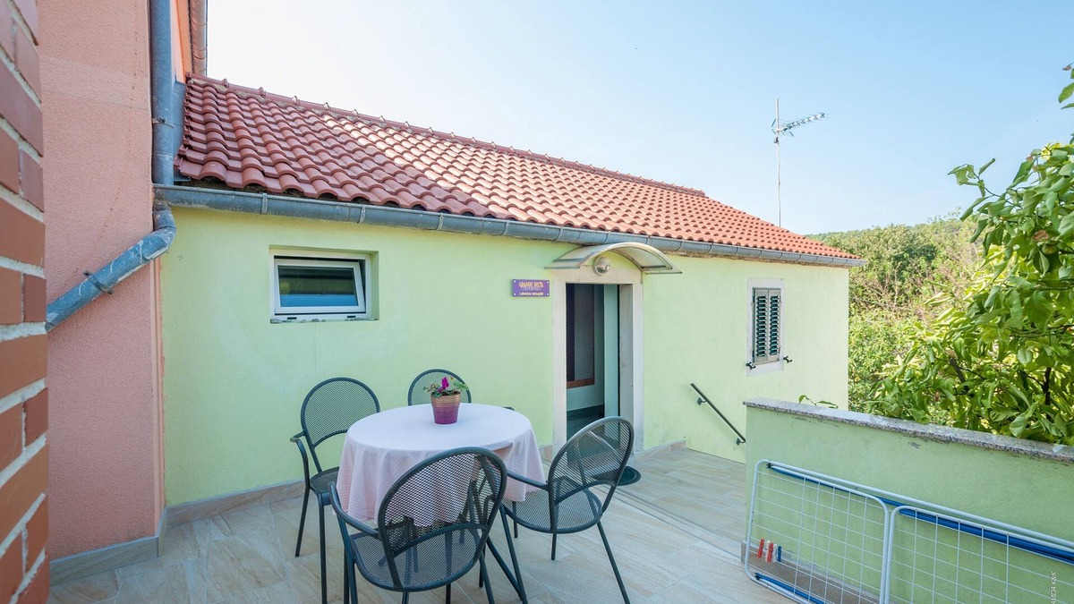 Bozava Apartment | One bedroom apartment with terrace and sea view Božava, Dugi otok (A-8124-c)