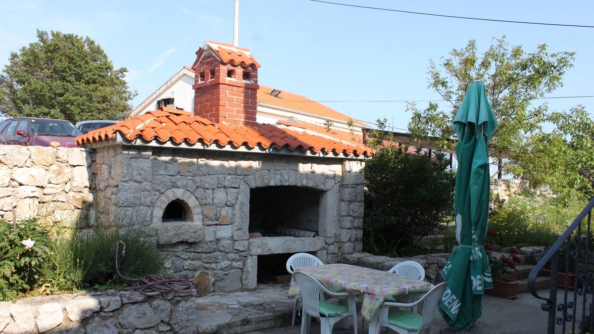 Loznati Apartment | One bedroom apartment with terrace Loznati, Cres (A-2515-a)