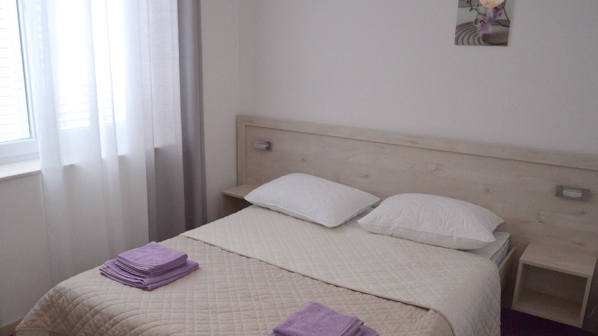 Jakisnica Apartment | One bedroom apartment with balcony and sea view Jakišnica, Pag (A-4160-e)