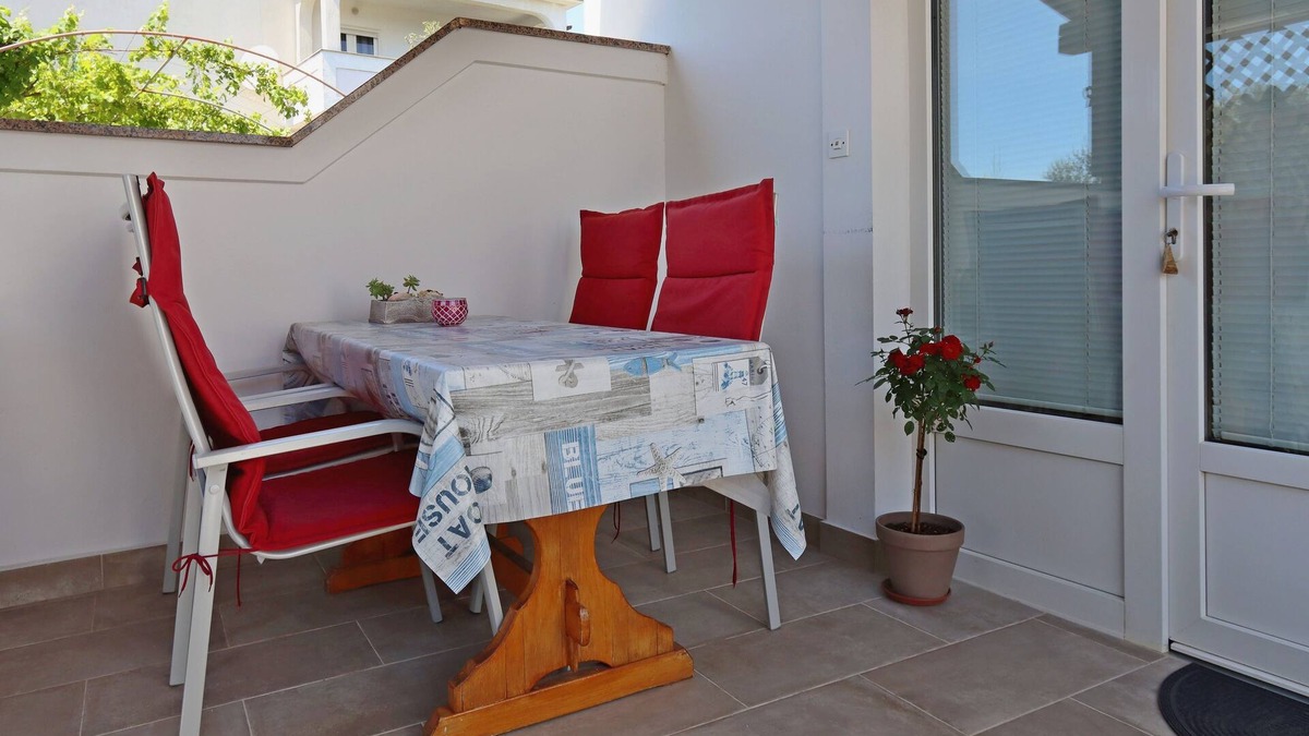 Suha Punta Apartment | One bedroom apartment with terrace Suha Punta, Rab (A-17239-a)