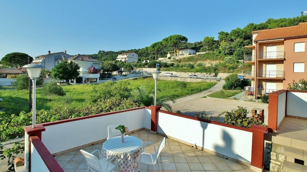 Suha Punta Apartment | One bedroom apartment with terrace and sea view Kampor, Rab (A-5000-b)