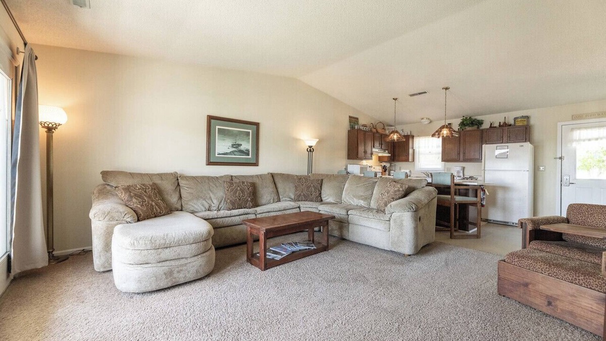 Grand Rivers Condo | One Bedroom Harbor View Condo