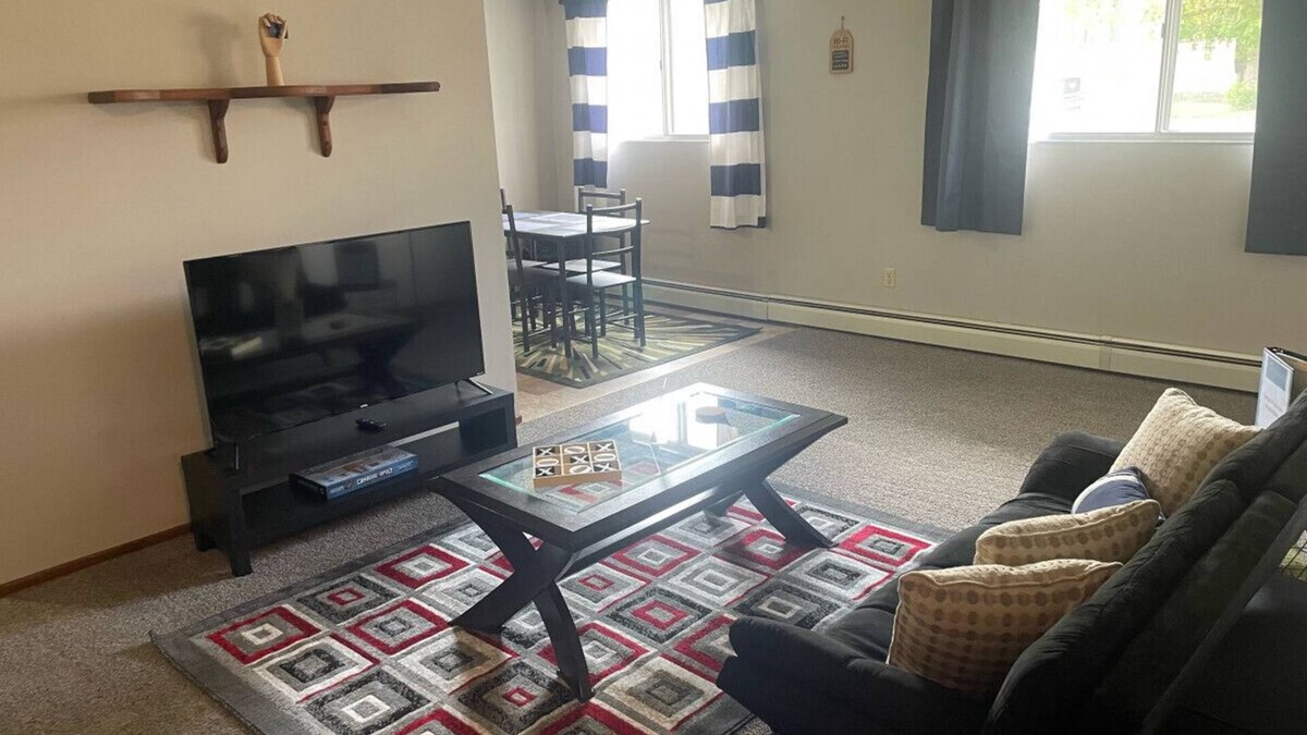 Camrose Apartment | One Bedroom, Main Floor, Apartment