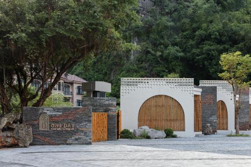 Hoa Lu Resort | One Day Tam Cốc Retreat