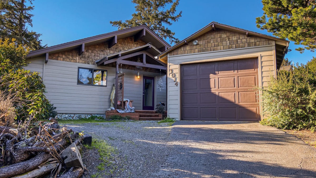 Sandpiper Village House | One Hundred Thousand Welcomes