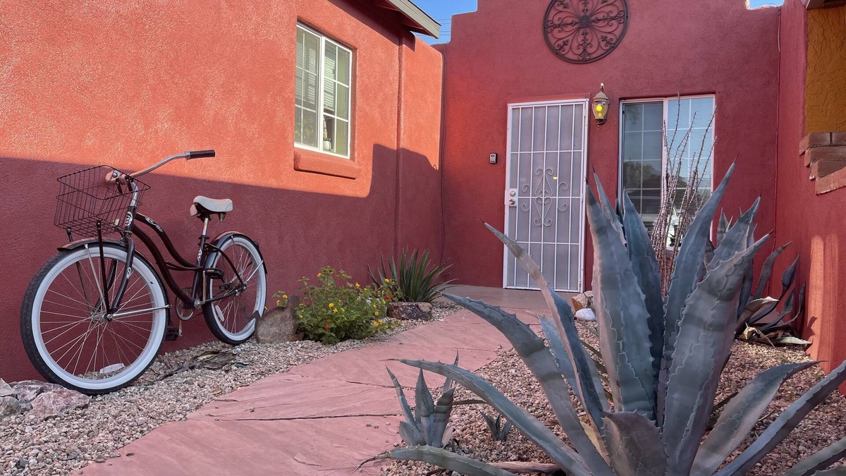Peter Howell House | One Little Casita on 1st Street with Private Backyard - 3 miles to U of A