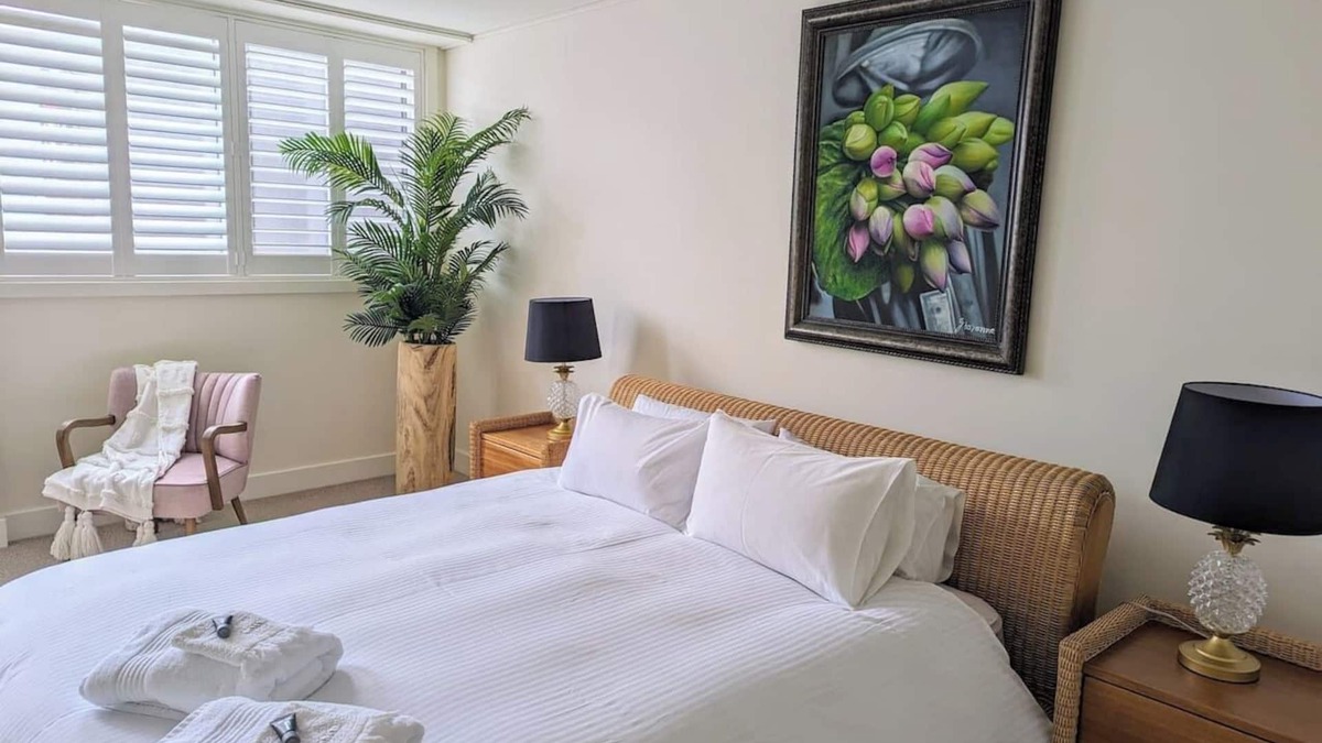 Devonport Apartment | ONE Luxury Apartment