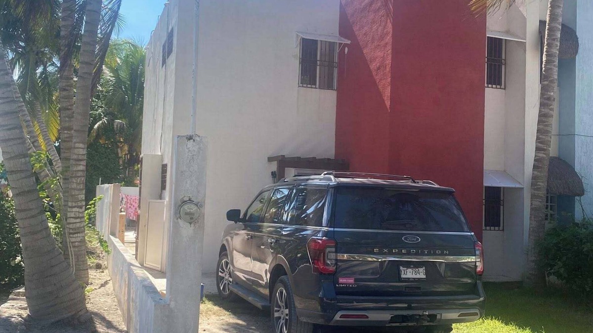 Telchac Puerto House | One Minute Walk to the Beach!